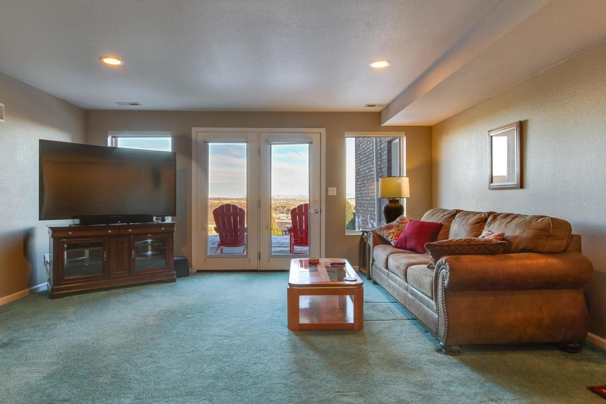 Inviting Great Falls Home With Wraparound Deck! מראה חיצוני תמונה