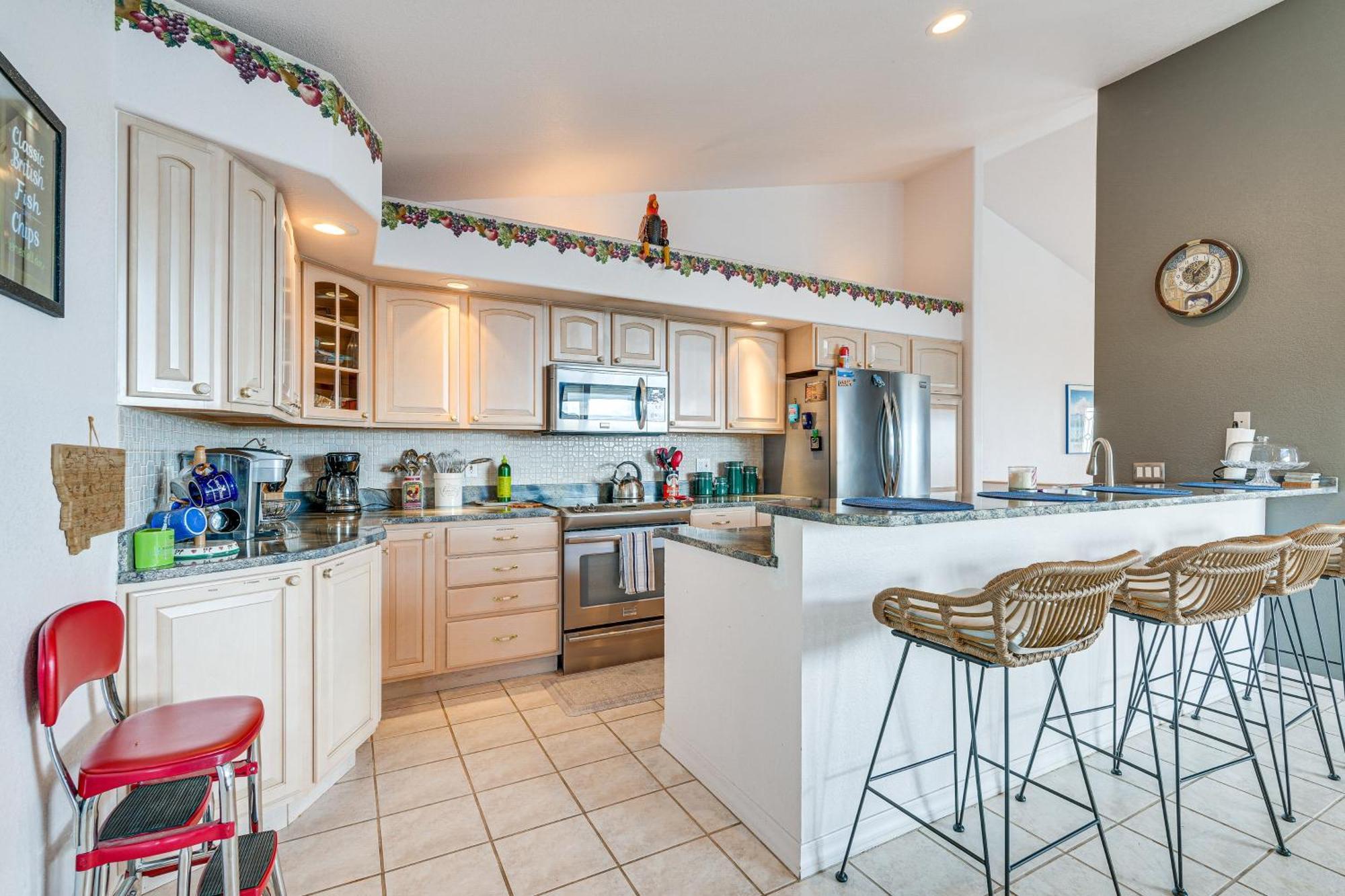 Inviting Great Falls Home With Wraparound Deck! מראה חיצוני תמונה
