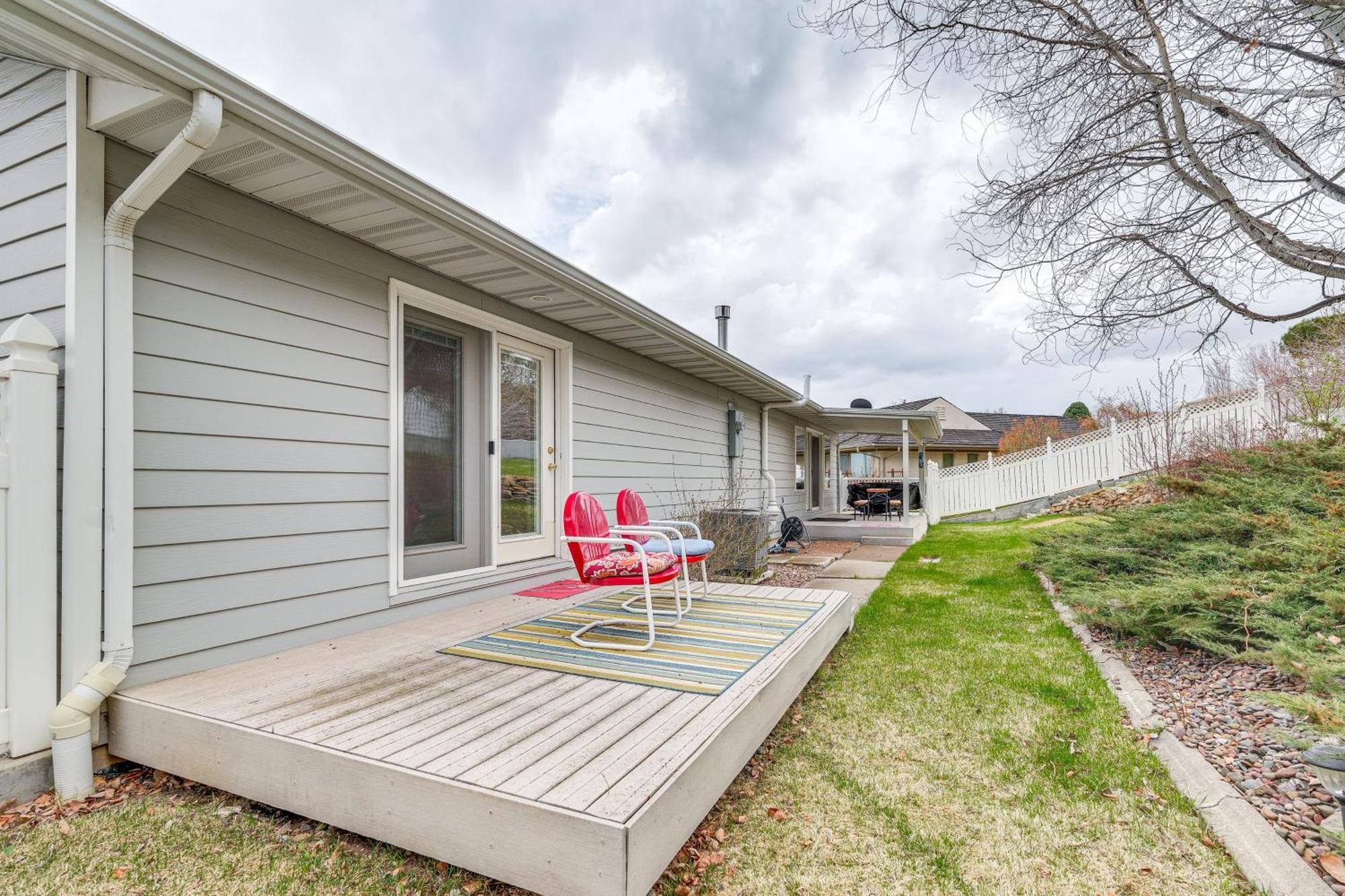Inviting Great Falls Home With Wraparound Deck! מראה חיצוני תמונה