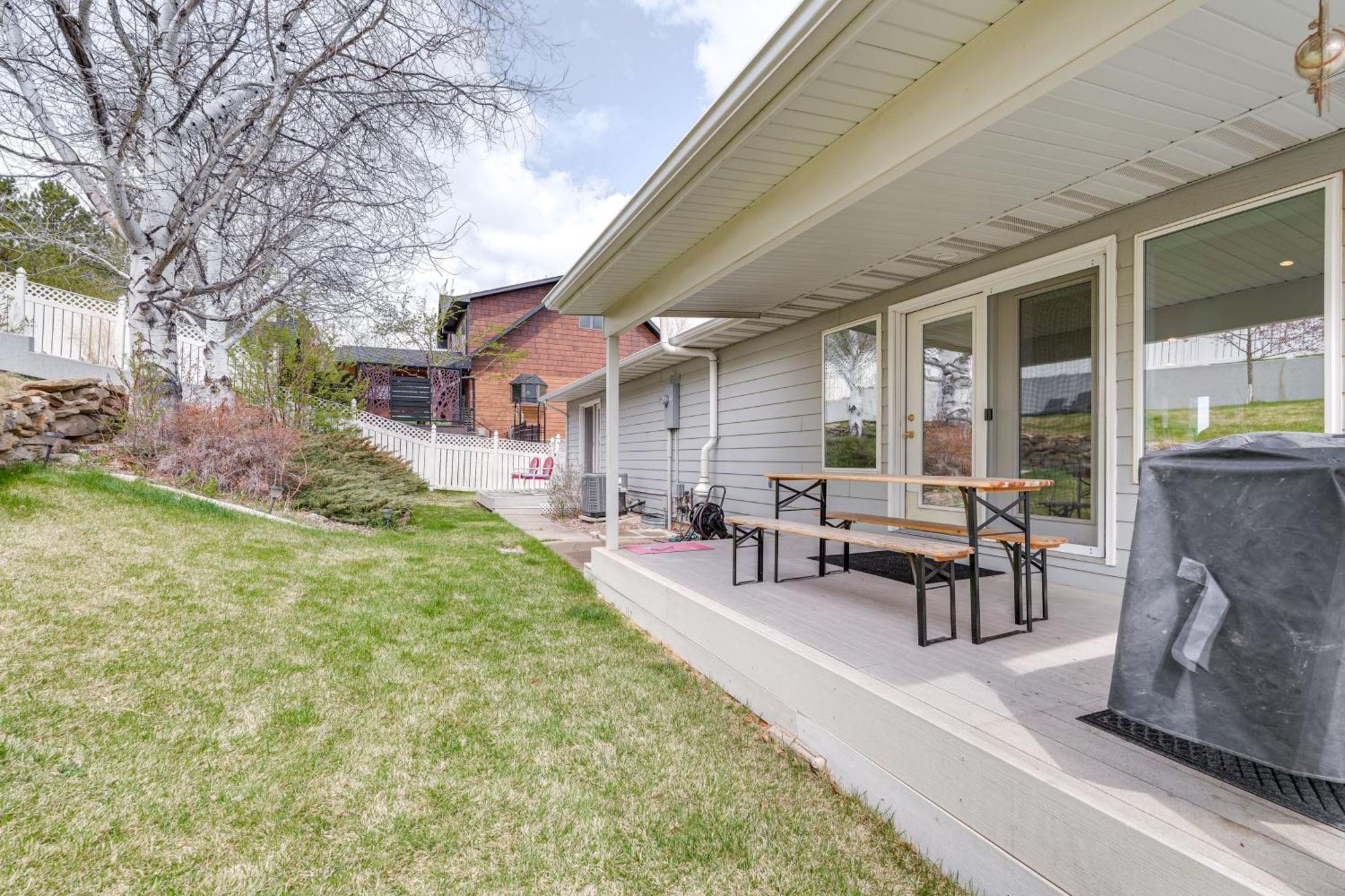 Inviting Great Falls Home With Wraparound Deck! מראה חיצוני תמונה